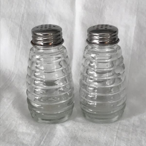 Vintage Salt & Pepper Shakers bee hive pattern glass Retro Kitchen collectible display chrome lids farmhouse table top stove top patio