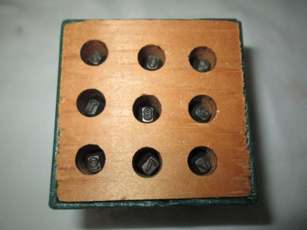 Vintage Wood Stamp Steel Standard Duty Ace 1/8" numeral set Worceaster, Mass in wood block & original box