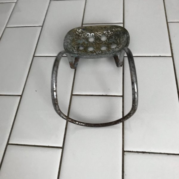 Metal Soap dish holder for claw foot tub farmhouse collectible display cottage bathroom vanity