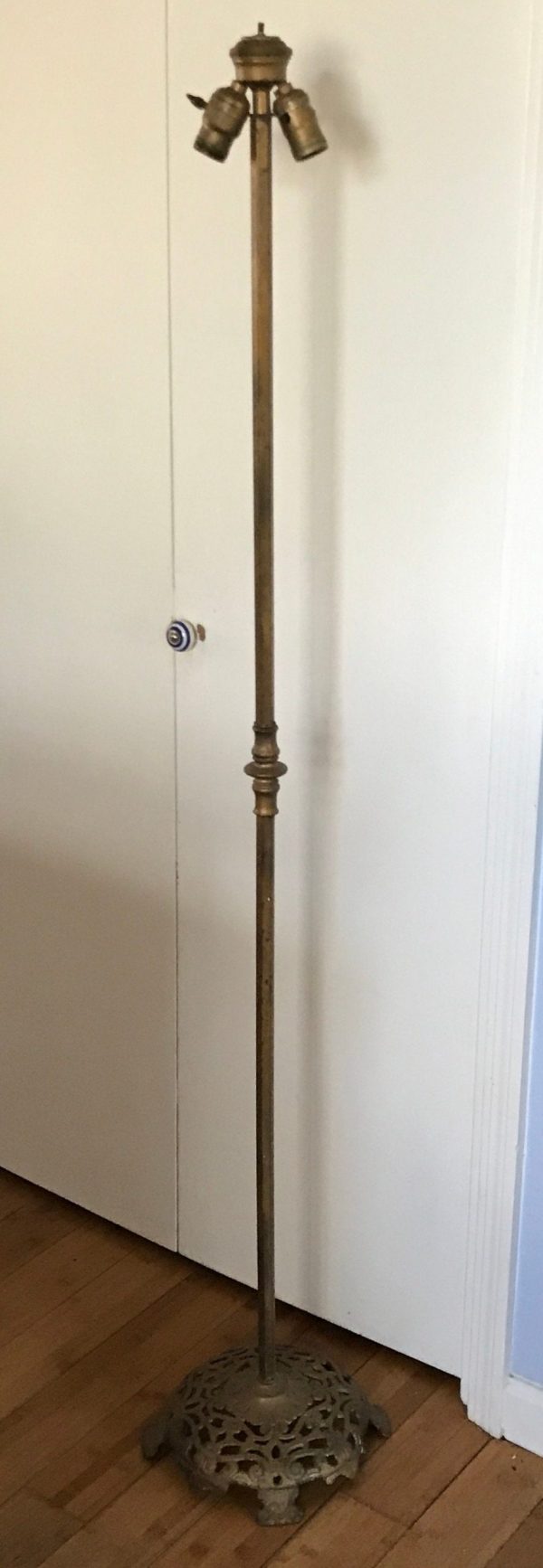 Vintage Floor Lamp ornate cast iron base collectible lighting farmhouse vintage needs completion