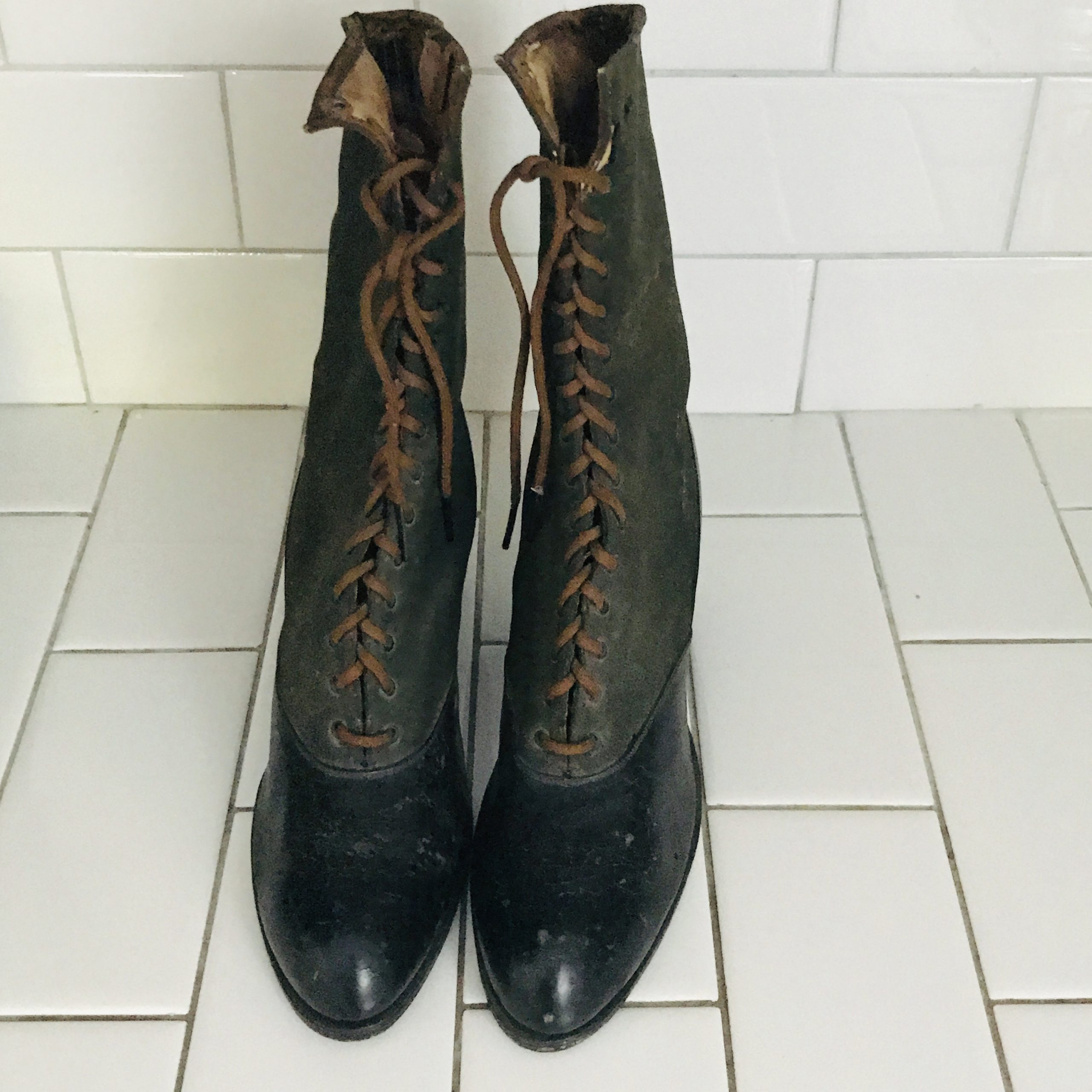 Antique late 1800's Womens lace up boots Museum Collectible