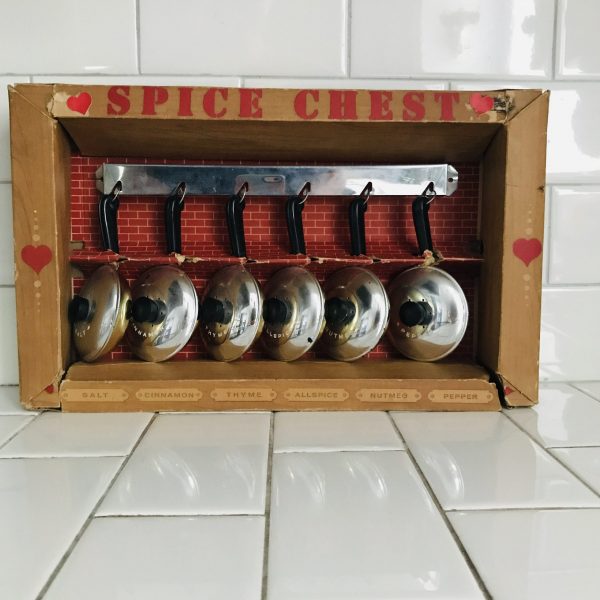 Vintage 1950's Skillet shaped Pots & Pan spice Rack with chrome rack farmhouse collectible display retro kitchen original box new old stock