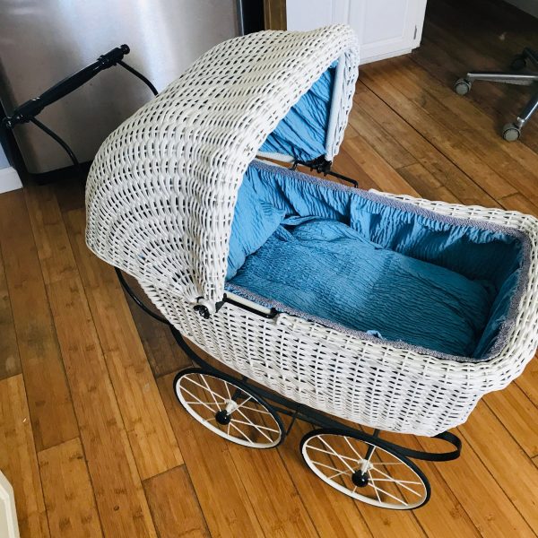 Vintage Baby buggy Old buggy New lining collectible display wicker with fabric farmhouse doll display baby buggy metal & rubber wheels pram