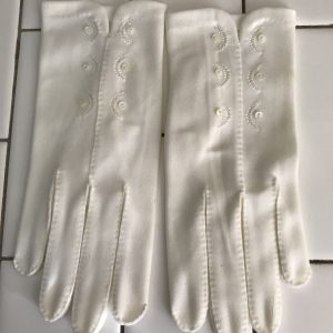 Vintage pair of white dress gloves tiny buttons with cutwork collectible display movie tv prop women's size small formal special event