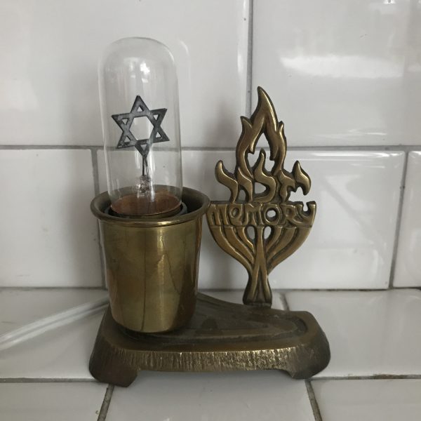 Vintage Night Light Star of David with memory Menorah bedroom hallway vintage bulb collectible display religion spirituality brass